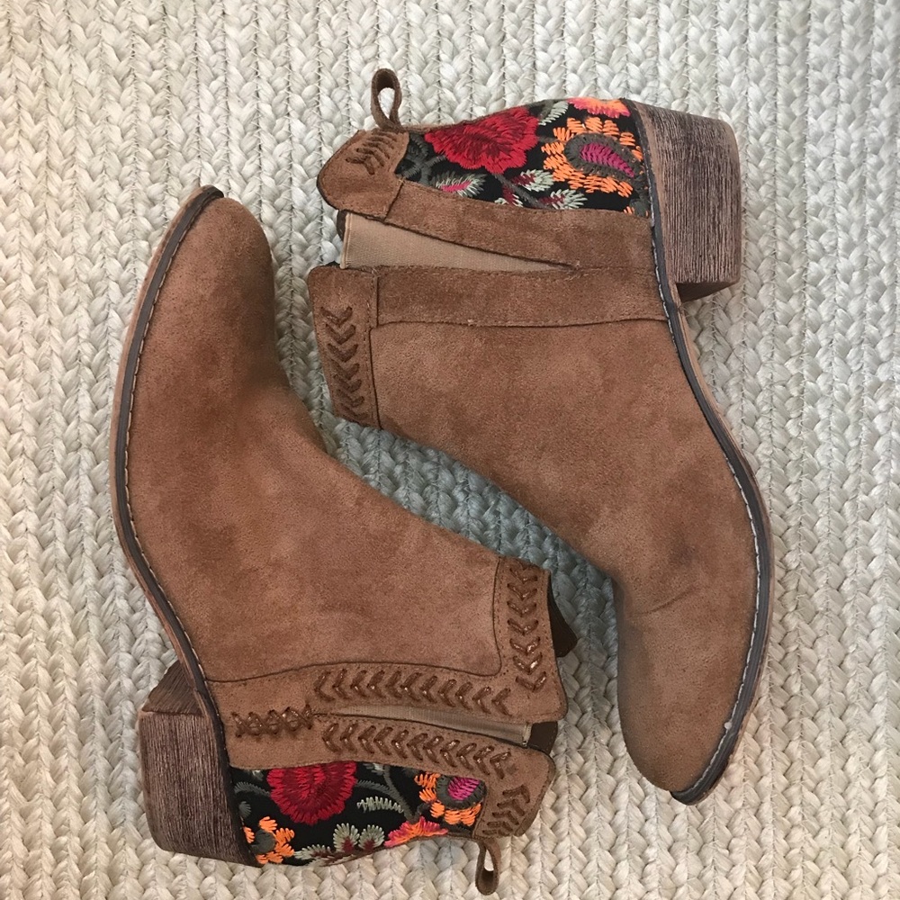 Rosalind Vintage Embroidered Ankle Boots